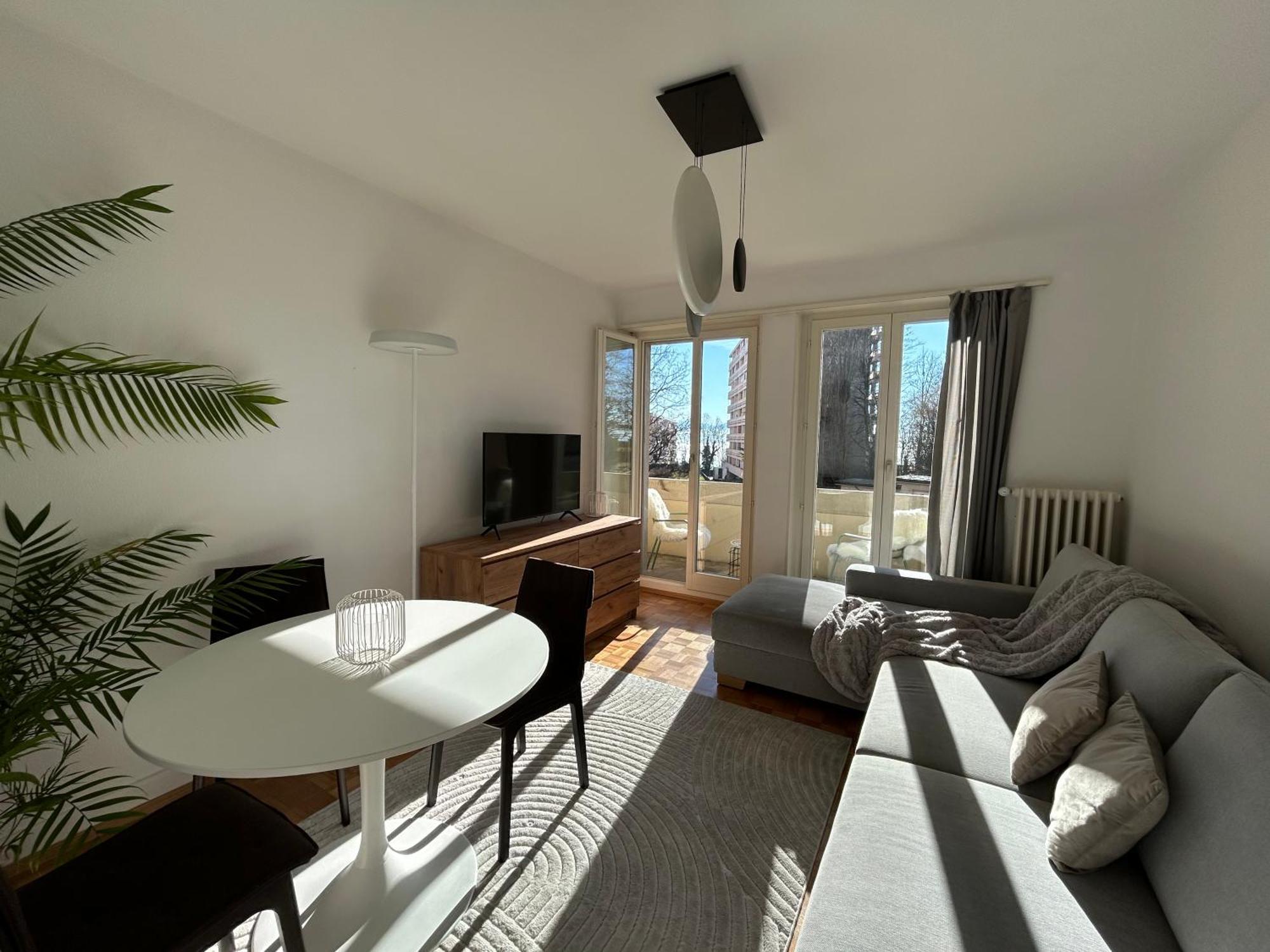 Apartamento Cityscape Pres De Lausanne *